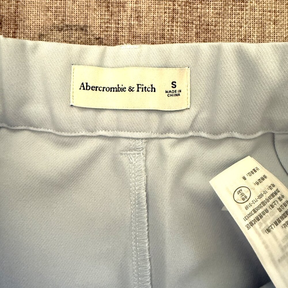 Abercrombie & Fitch High-Waist Tailored Suit Shorts • Size Small • NWT - Picture 4 of 4